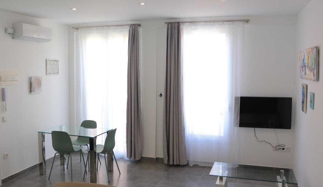Balaustrada Apartments บูร์จาซ็อต ภายนอก รูปภาพ
